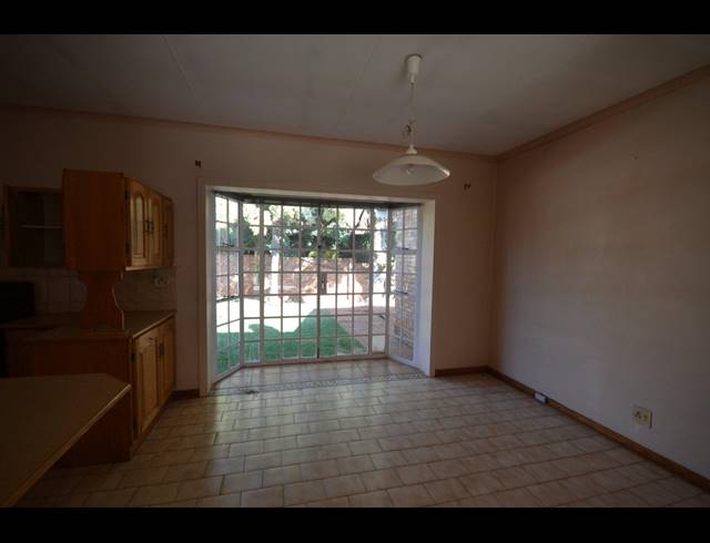 3 BEDROOM HOUSE SOLD IN SINOVILLE